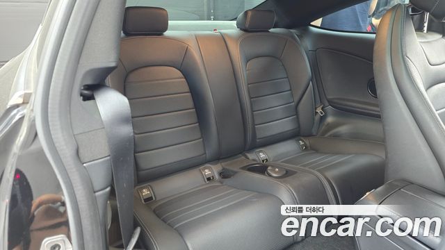 Mercedes-Benz C-Class 2020 — photo 17