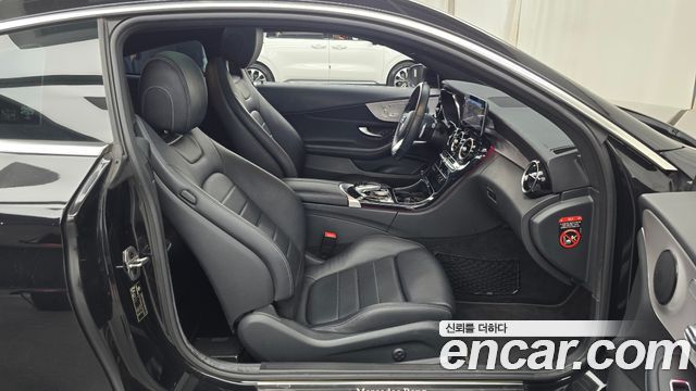 Mercedes-Benz C-Class 2020 — photo 16