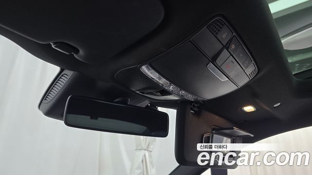Mercedes-Benz C-Class 2020 — photo 27