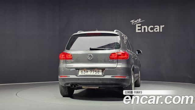 Volkswagen Tiguan 2013 — photo 4