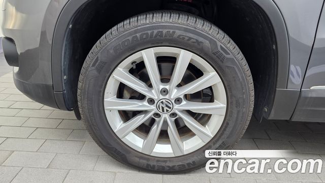 Volkswagen Tiguan 2013 — photo 5