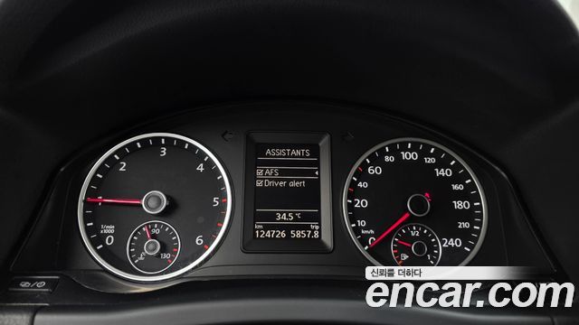 Volkswagen Tiguan 2013 — photo 8
