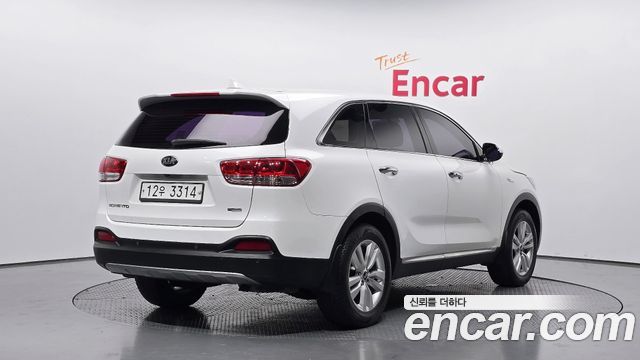 Kia Sorento 2015 — photo 2