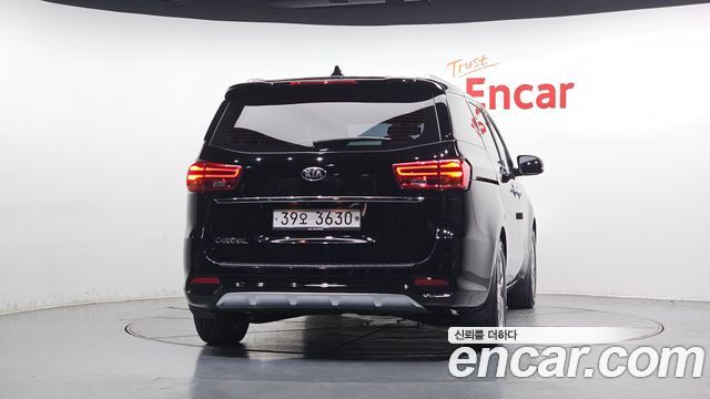 Kia Canival 2019 — photo 4