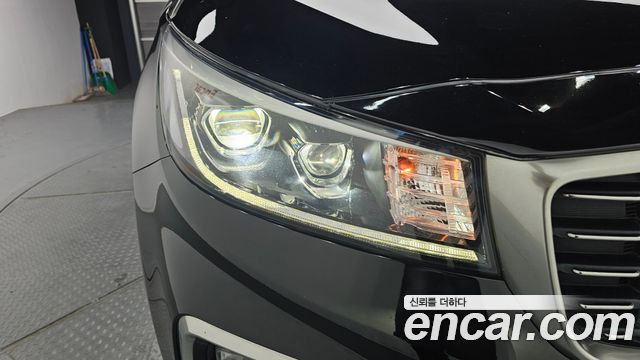 Kia Canival 2019 — photo 8