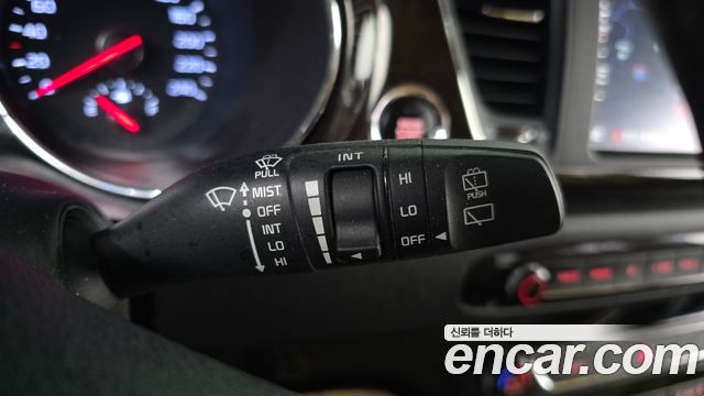 Kia Canival 2019 — photo 32