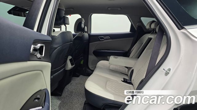 Kia Sportage 2022 — photo 18
