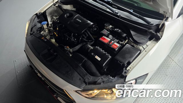 Hyundai AVANTE 2016 — photo 6