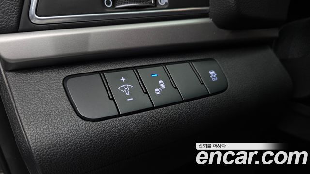 Hyundai AVANTE 2016 — photo 20