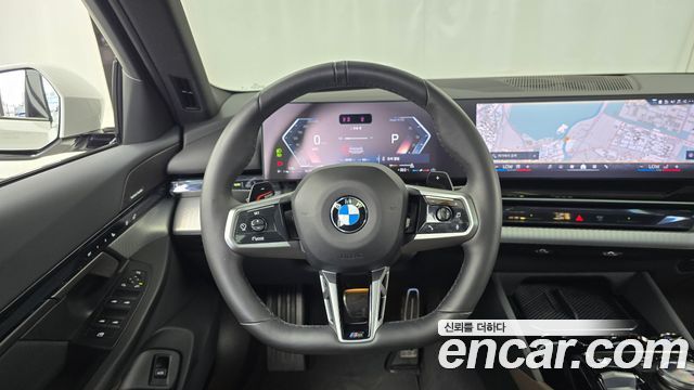 BMW 5-Series 2025 — photo 13