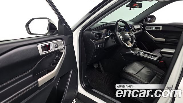 Ford Explorer 2020 — photo 13