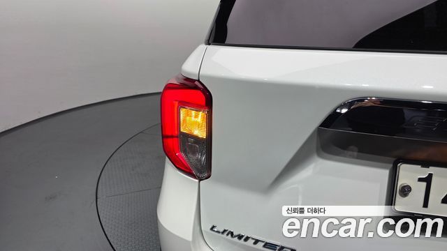 Ford Explorer 2020 — photo 9
