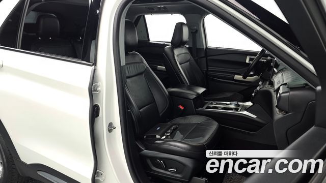 Ford Explorer 2020 — photo 16