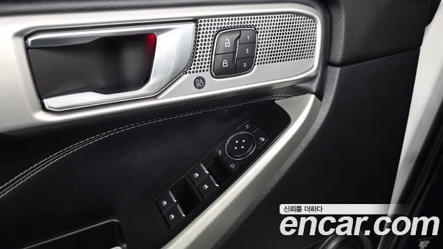 Ford Explorer 2020 — photo 30