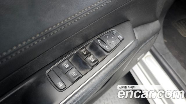Renault Korea SM6 2017 — photo 36