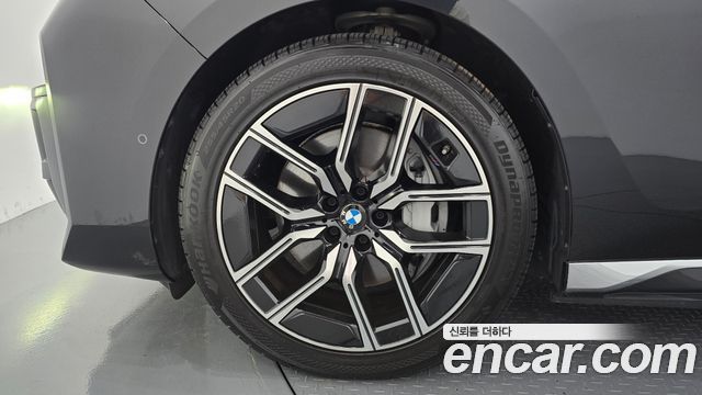 BMW i7 2024 — photo 5