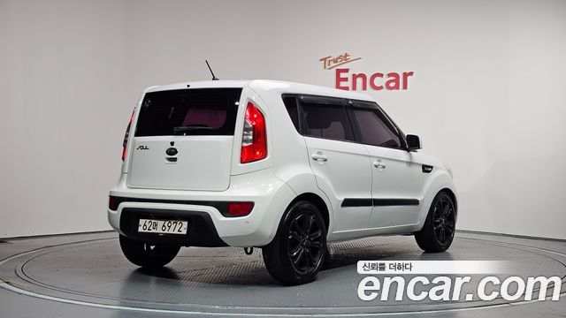Kia Soul 2013 — photo 2