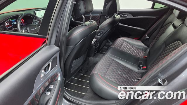 Genesis G70 2019 — photo 18