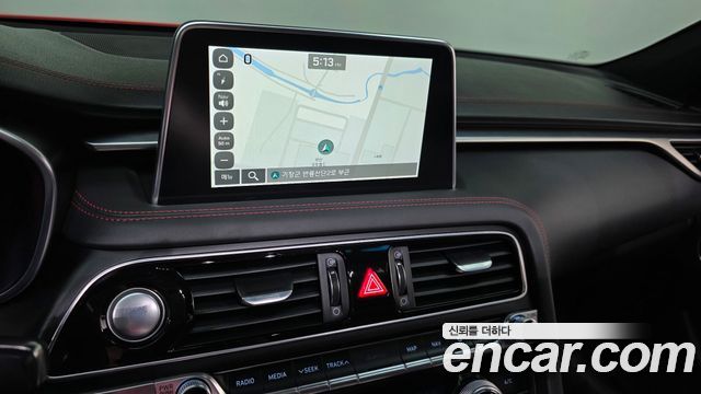 Genesis G70 2019 — photo 20