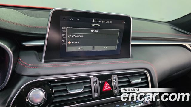 Genesis G70 2019 — photo 21