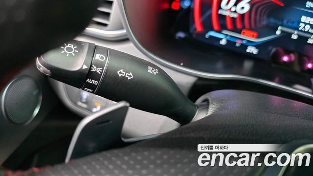 Genesis G70 2019 — photo 28