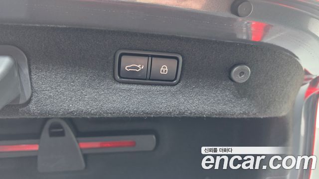 Genesis G70 2019 — photo 35