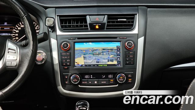 Nissan Altima 2017 — photo 14
