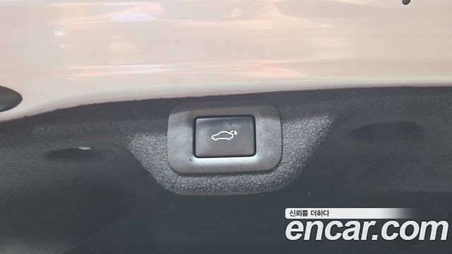 Lexus ES 2023 — photo 25