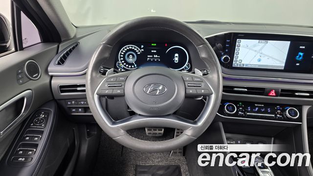 Hyundai Sonata 2022 — photo 19