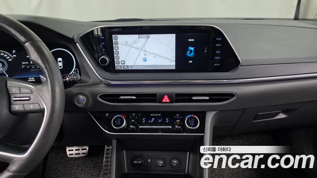 Hyundai Sonata 2022 — photo 20