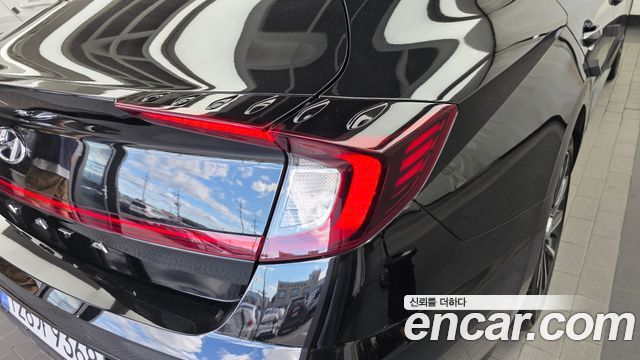Hyundai Sonata 2022 — photo 9