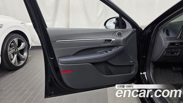 Hyundai Sonata 2022 — photo 14