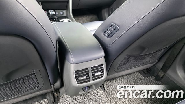Hyundai Sonata 2022 — photo 33