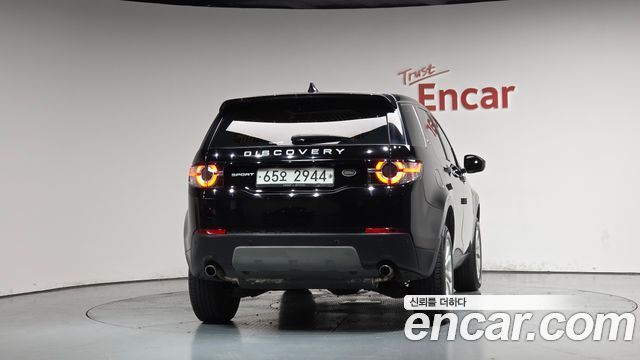 Land Rover Discovery Sport 2019 — photo 4