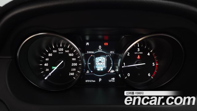 Land Rover Discovery Sport 2019 — photo 11