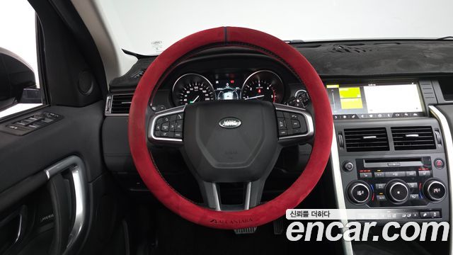 Land Rover Discovery Sport 2019 — photo 19