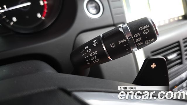 Land Rover Discovery Sport 2019 — photo 26