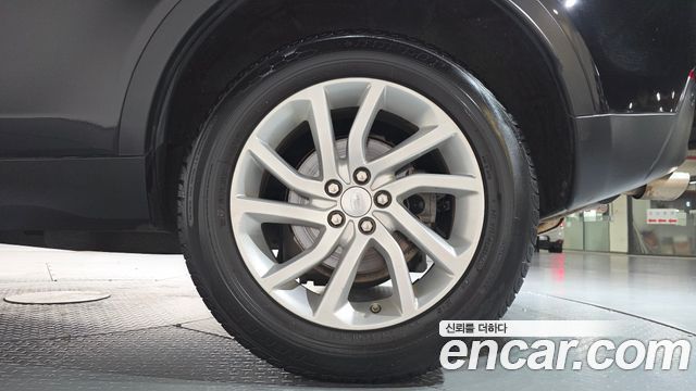 Land Rover Discovery Sport 2019 — photo 7