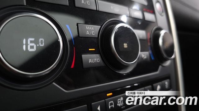 Land Rover Discovery Sport 2019 — photo 27