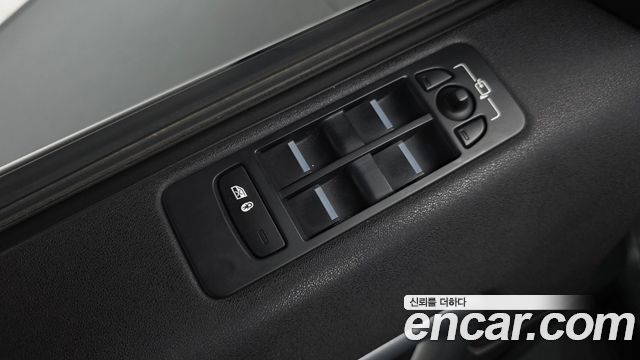 Land Rover Discovery Sport 2019 — photo 29