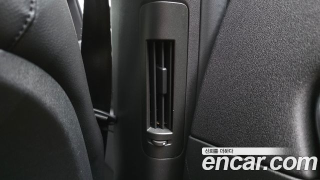 Land Rover Discovery Sport 2019 — photo 32