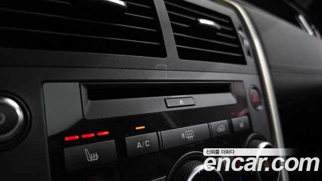 Land Rover Discovery Sport 2019 — photo 33