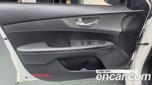 Kia K3 2019 — photo 14