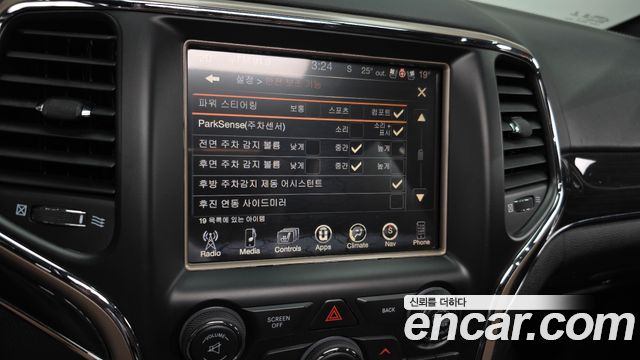 Jeep Cherokee 2017 — photo 16