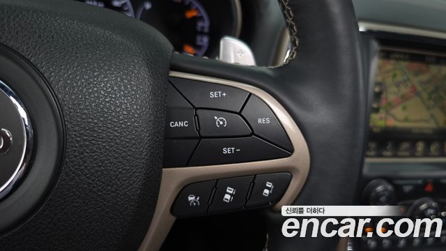 Jeep Cherokee 2017 — photo 17