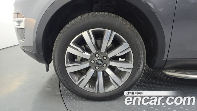 Land Rover Discovery Sport 2018 — photo 5
