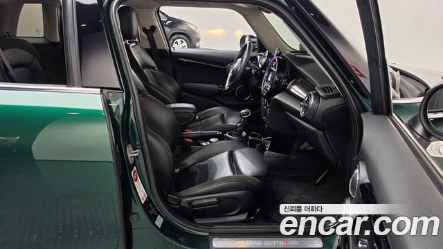 Mini Cooper 2015 — photo 11