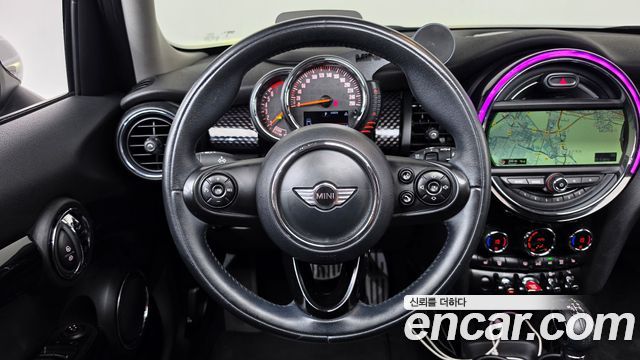 Mini Cooper 2015 — photo 13