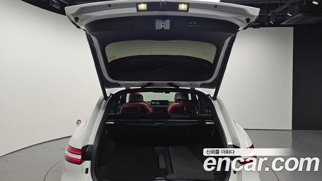 Genesis GV70 2021 — photo 20