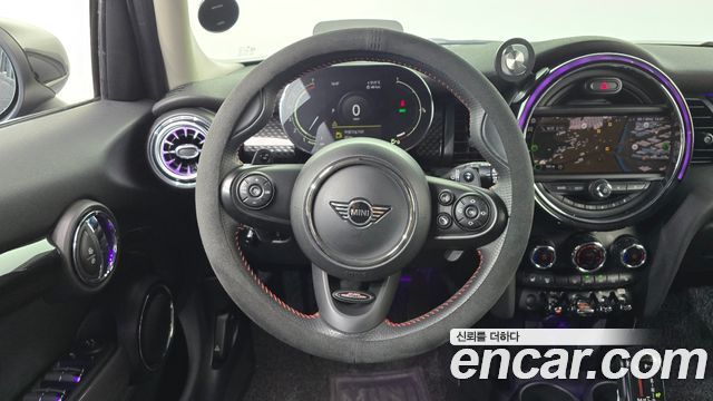 Mini Cooper 2021 — photo 12